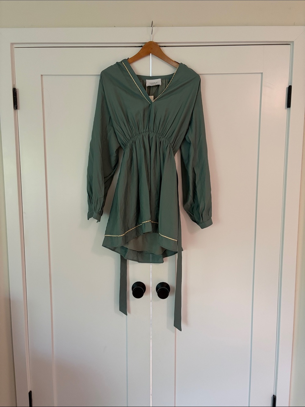 THESHIRT “The Taryn Dress Olive” Mini Dress